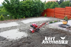 kvarchomok beforgatása rotációs kapával (24)